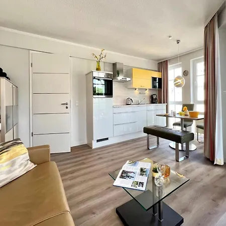 With Balcony And Ahoi Discount 아파트 Sellin (Rugen)