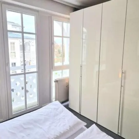 With Balcony And Ahoi Discount 아파트 Sellin (Rugen)