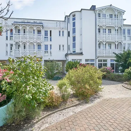 Holiday Apartment With Balcony And Ahoi Discount Sellin (Rugen)