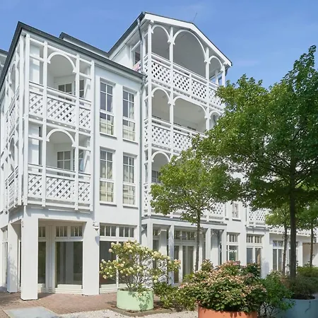 Holiday Apartment With Balcony And Ahoi Discount Sellin (Rugen)